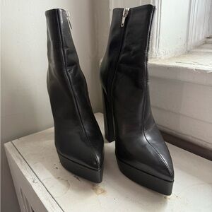 Steve Madden Dalina Black Heeled Boots size 7.5